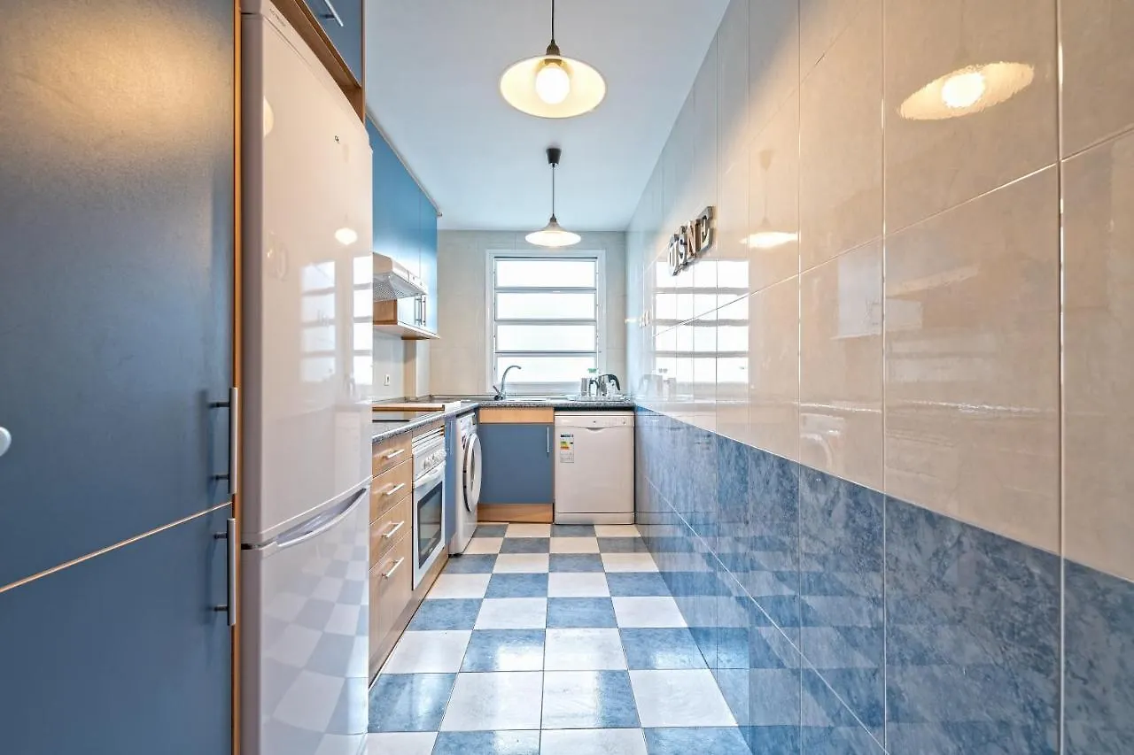 Cálido apartamento con piscina en Barcelona Ripollet