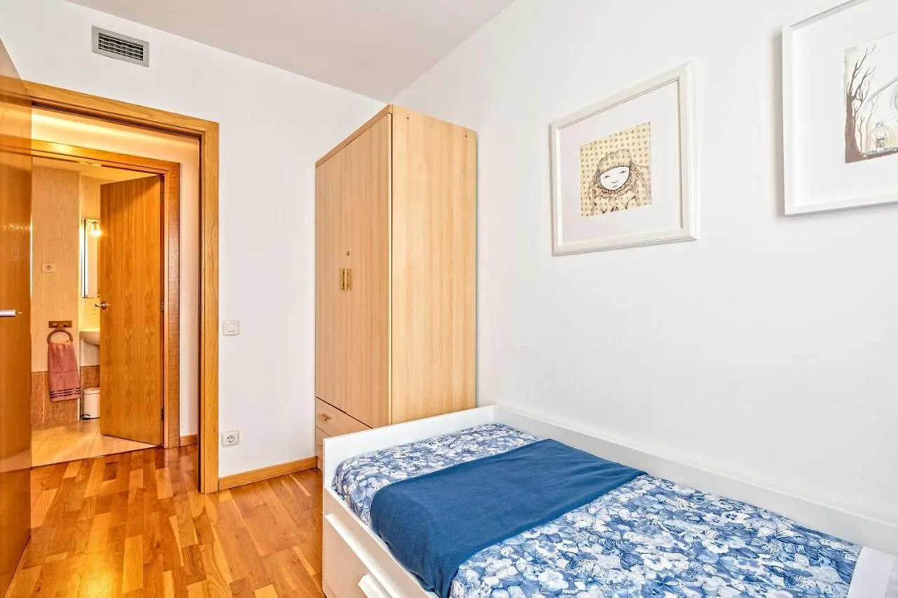 Calido Apartamento Con Piscina En Barcelona ريبوييت 0*,  إسبانيا